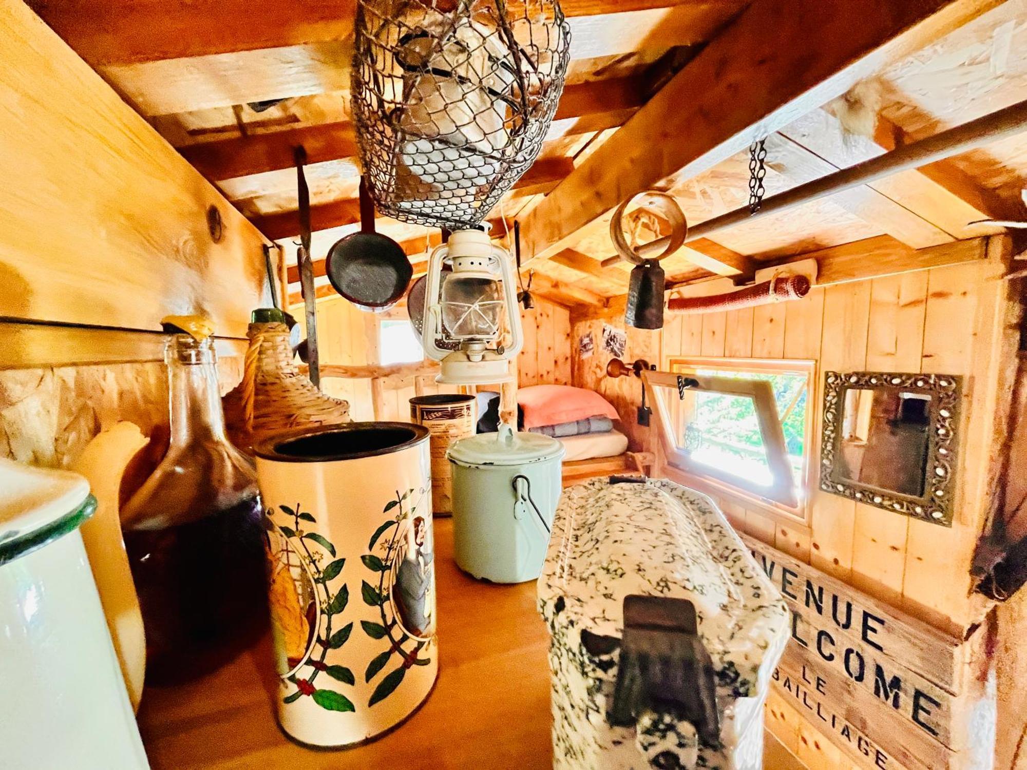 La Cabane Perchee Du Trappeur Écrainville Buitenkant foto