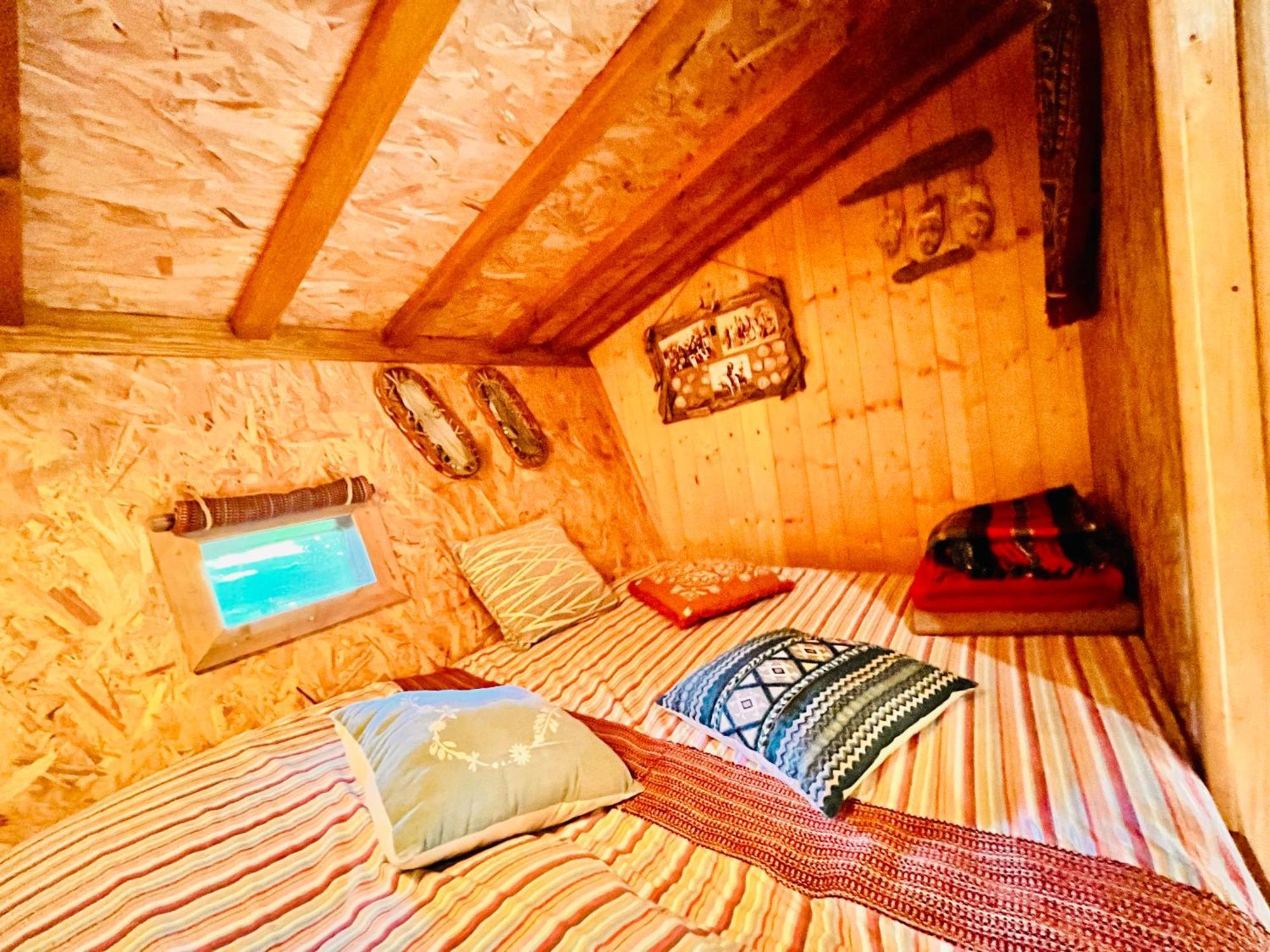 La Cabane Perchee Du Trappeur Écrainville Buitenkant foto